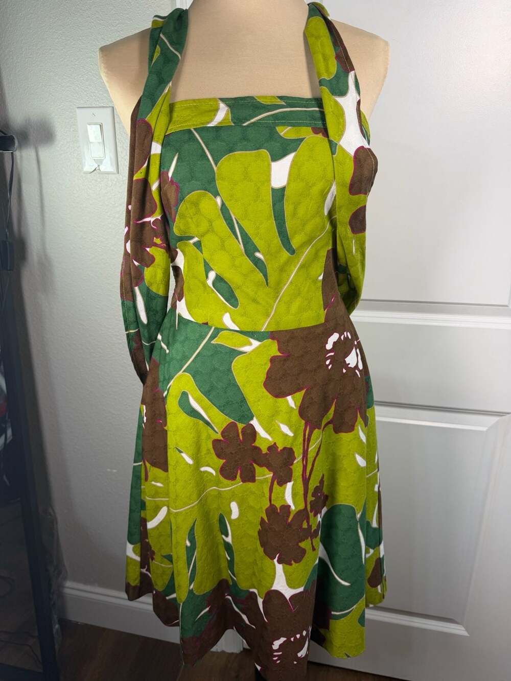 Trina Turk Tropical Jungle Green Floral Open Back Strapless Dress Size 8
